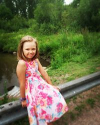 rakastan-summer-outdoors-finland-kidsootd-instadaily-mydaughter-photooftheday-helsinki-summerday-flo